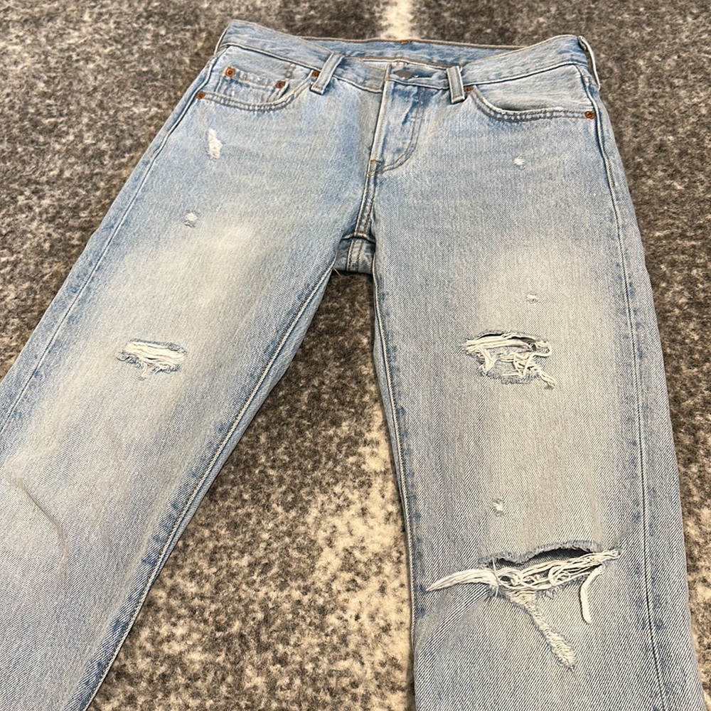 LEVIS- Straight Leg Jeans - Picture 6 of 8